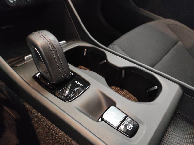 VOLVO XC40 (2017-->) - XC40 T5 Recharge Plug-in Hybrid Inscription Expression