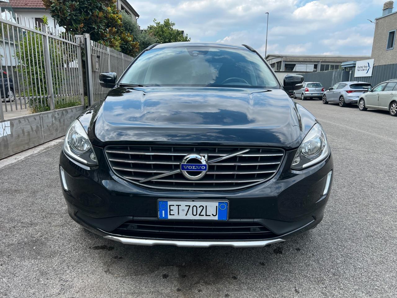 Volvo XC 60 XC60 D3 Geartronic Momentum LEGGERE BENE