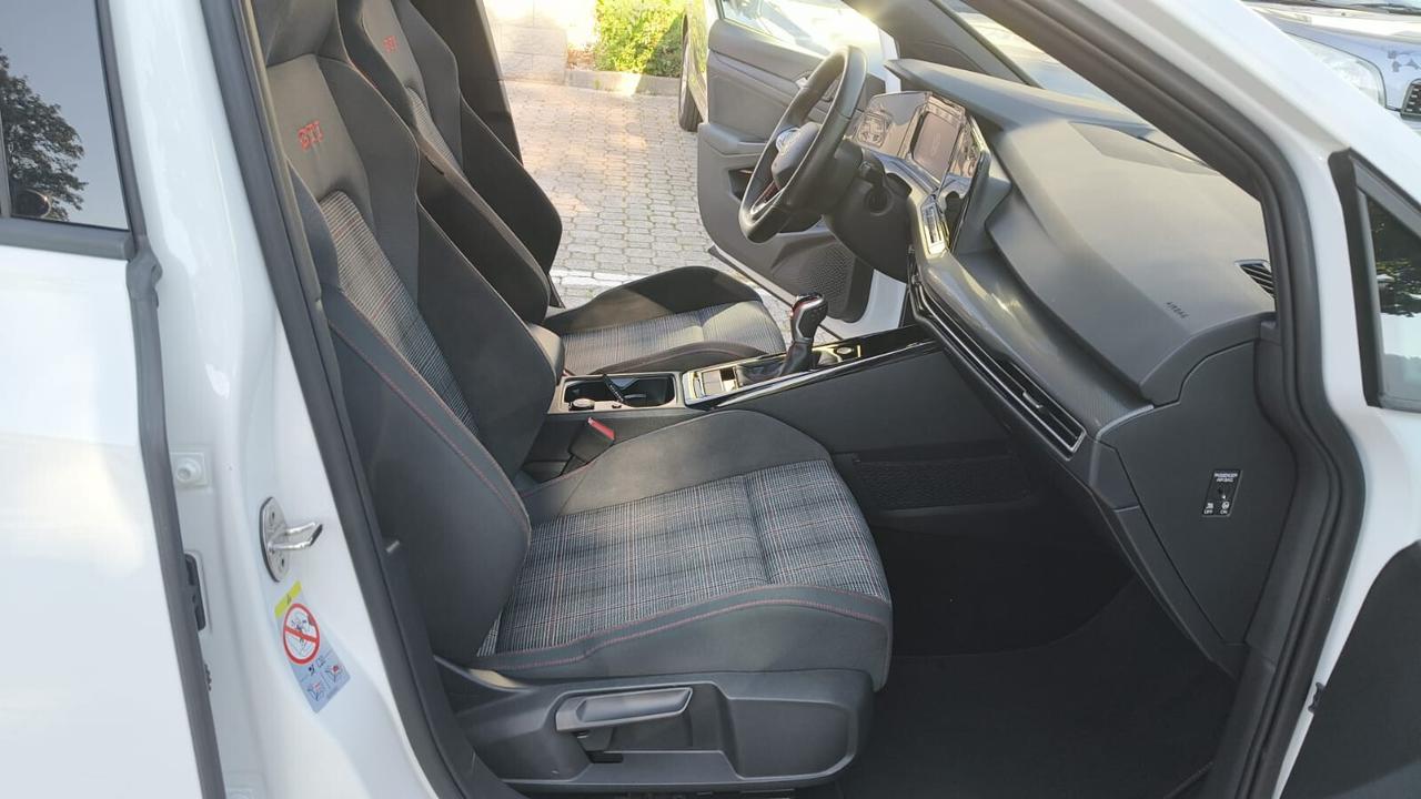 VOLKSWAGEN GOLF GTI 2.0 TURBO BENZINA 245CV MANUALE