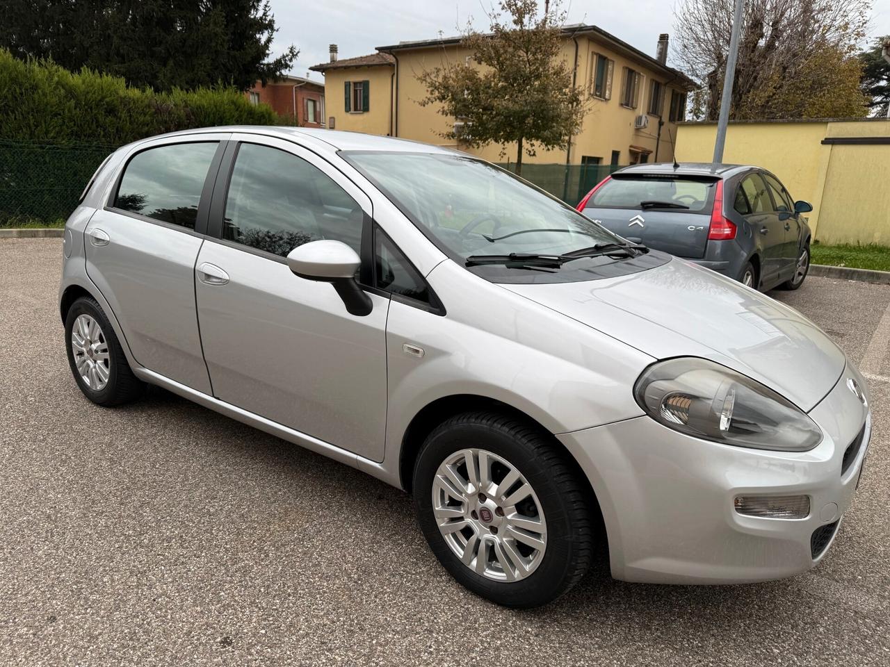 Fiat Punto 1.4 GPL - NEOPATENTATI - 12 MESI DI GARANZIA -