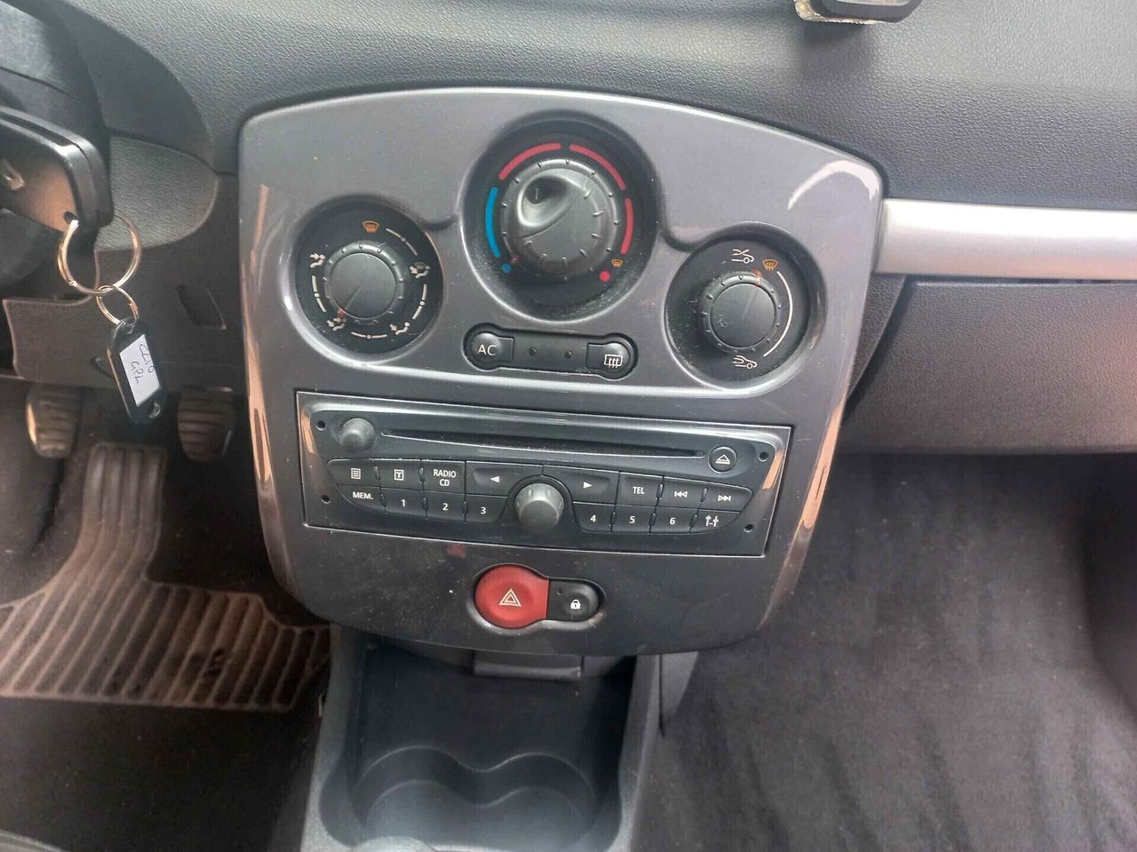 Renault Clio 1.2 16V 5 porte GPL Dynamique