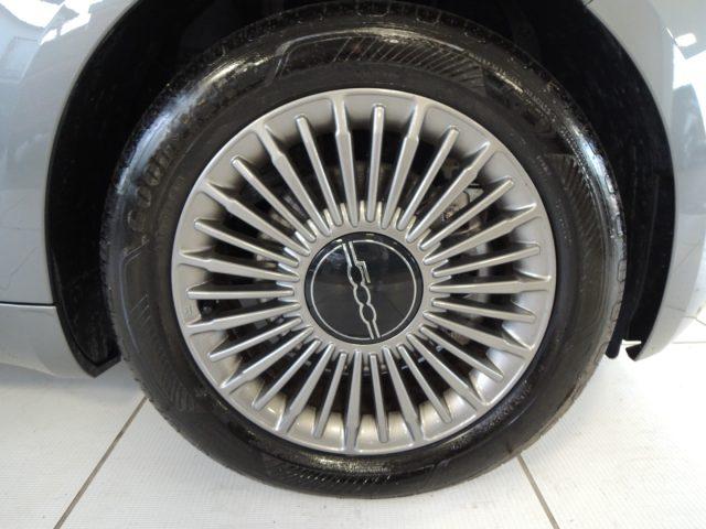 FIAT 500 Berlina 42 kWh 320km autonomia + wallbox