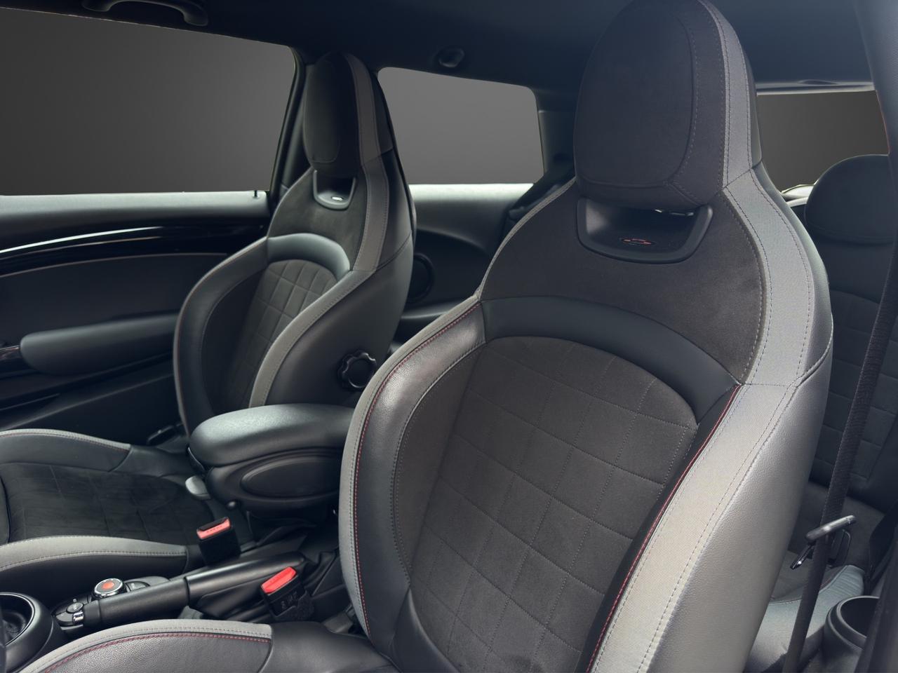 Mini John Cooper Works JCW