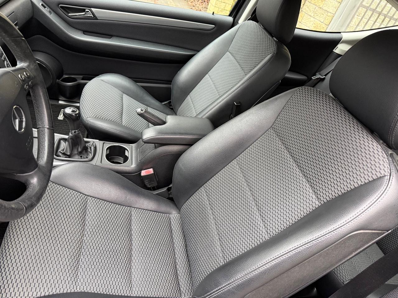 Mercedes-benz A 160 150 Coupé Elegance