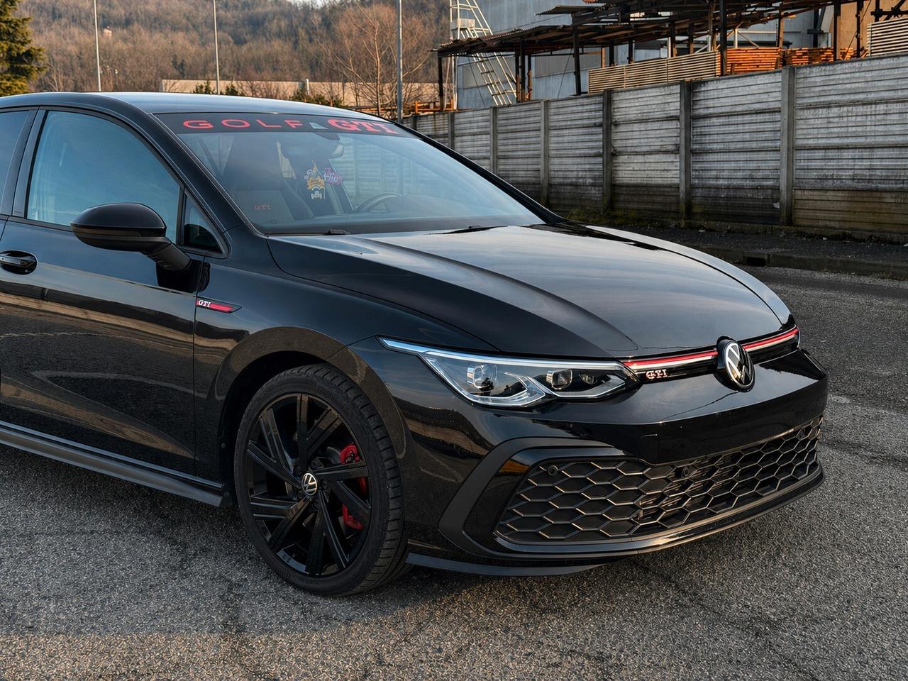Volkswagen Golf GTI 2.0 TSI DSG