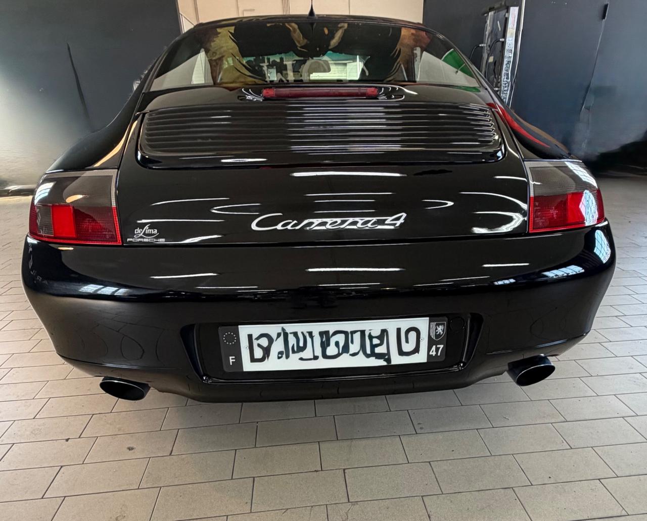Porsche 911 Carrera 4 cat Coupé motore nuovo