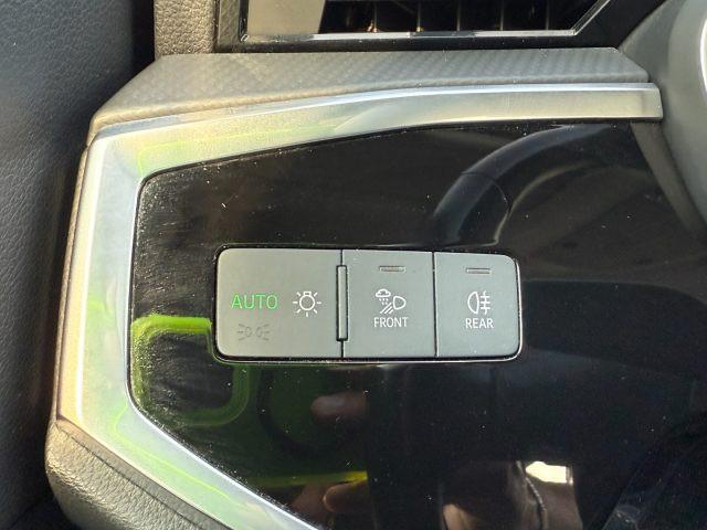 AUDI Q3 35 TDI Business