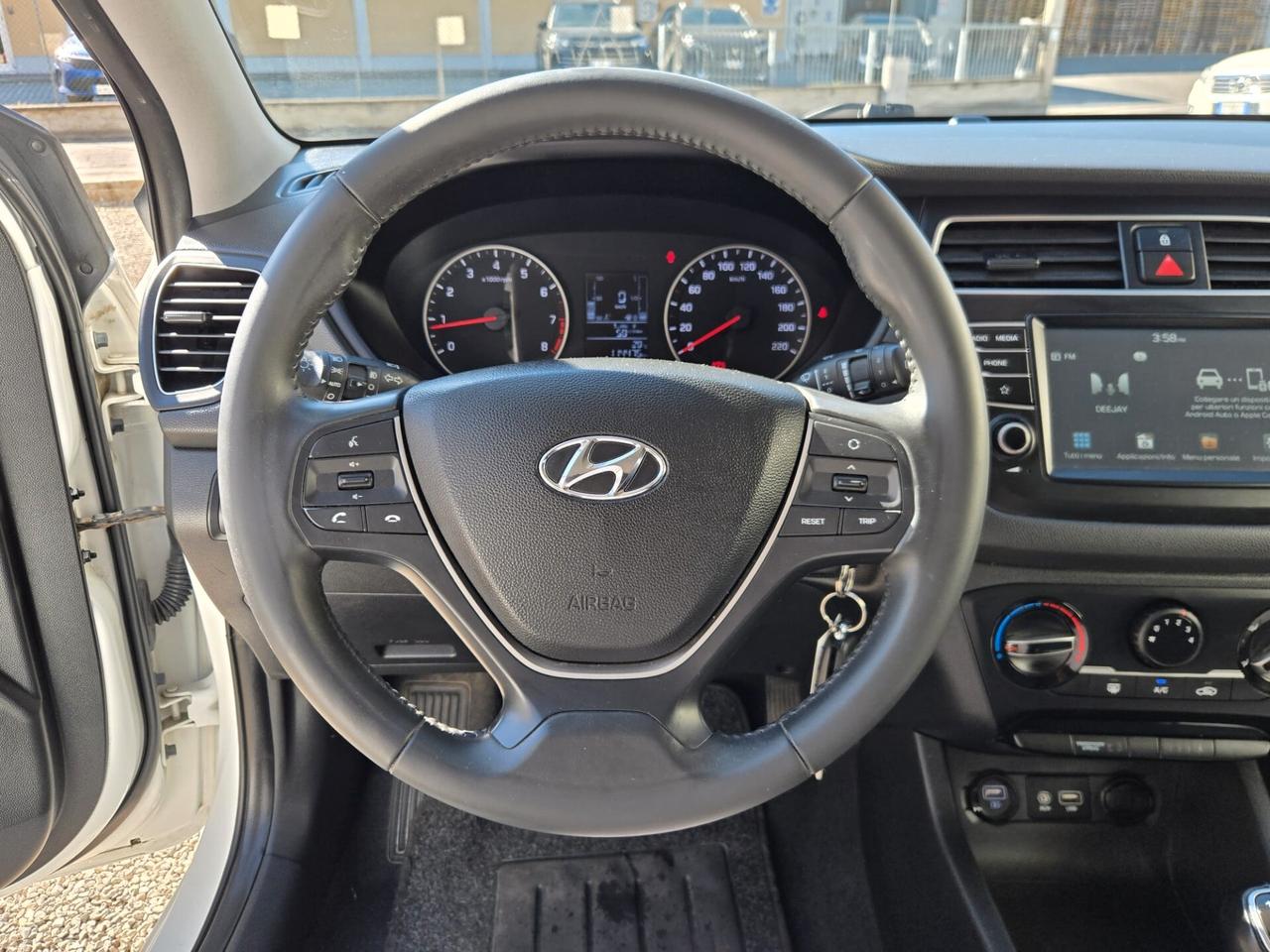 Hyundai i20 1.2 5 porte Tech