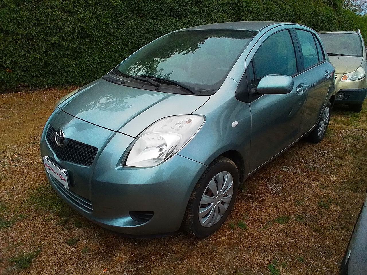 Toyota Yaris 1.0 BENZ 69cv