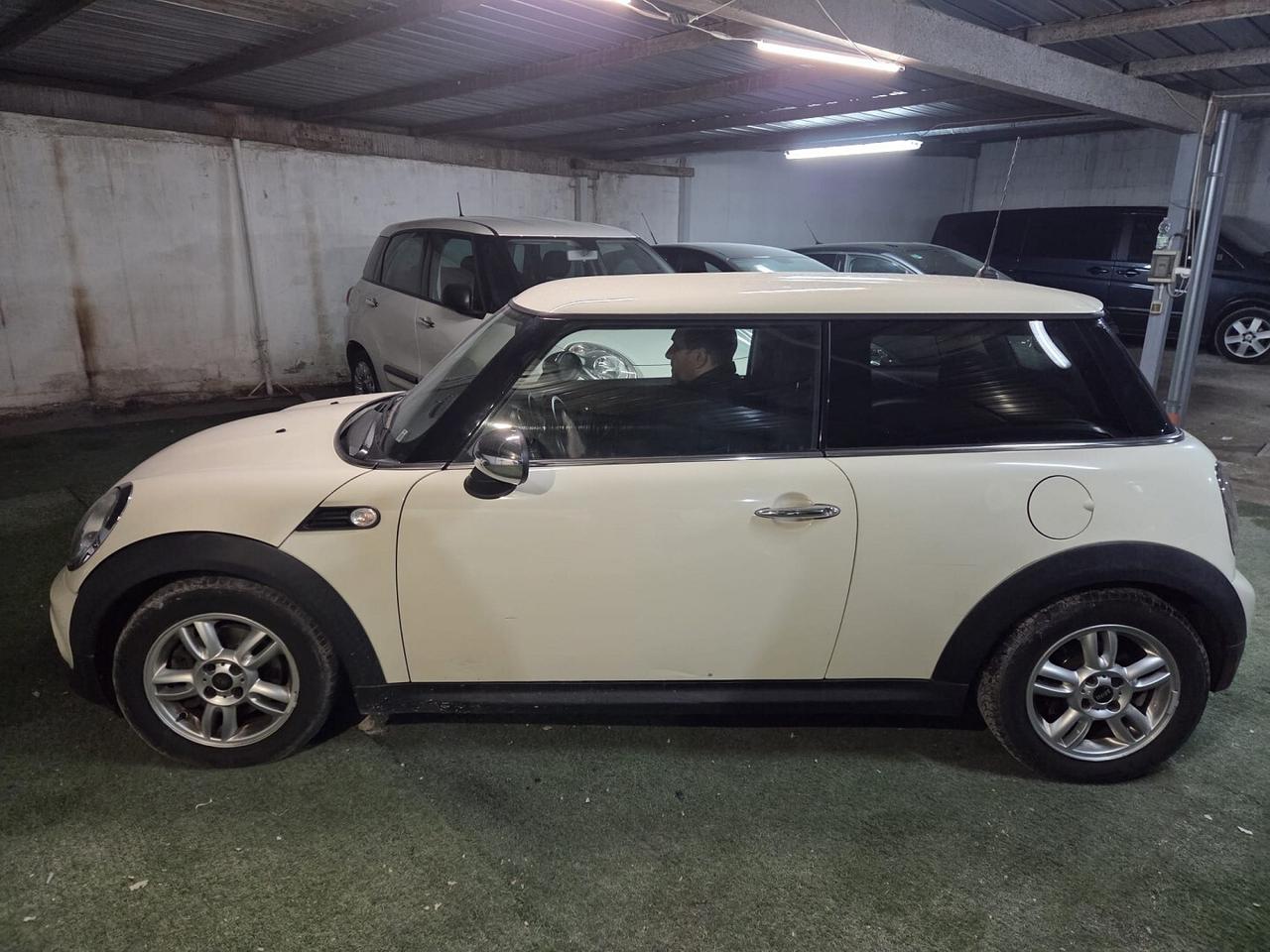 MINI 1.6 16V ONE COUPE' ADATTA A NEO PATENTATI