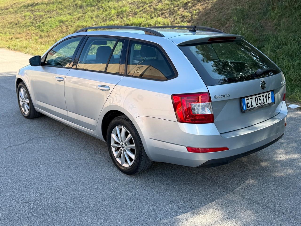 Skoda Octavia 1.6 TDI CR 105 CV Ambition