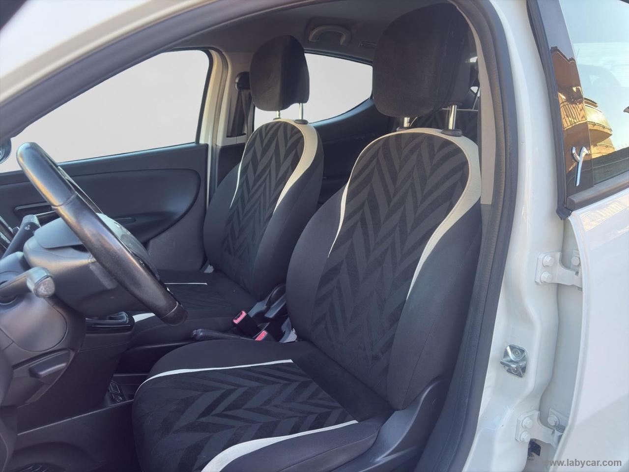 LANCIA Ypsilon 1.2 69 CV 5p. Gold