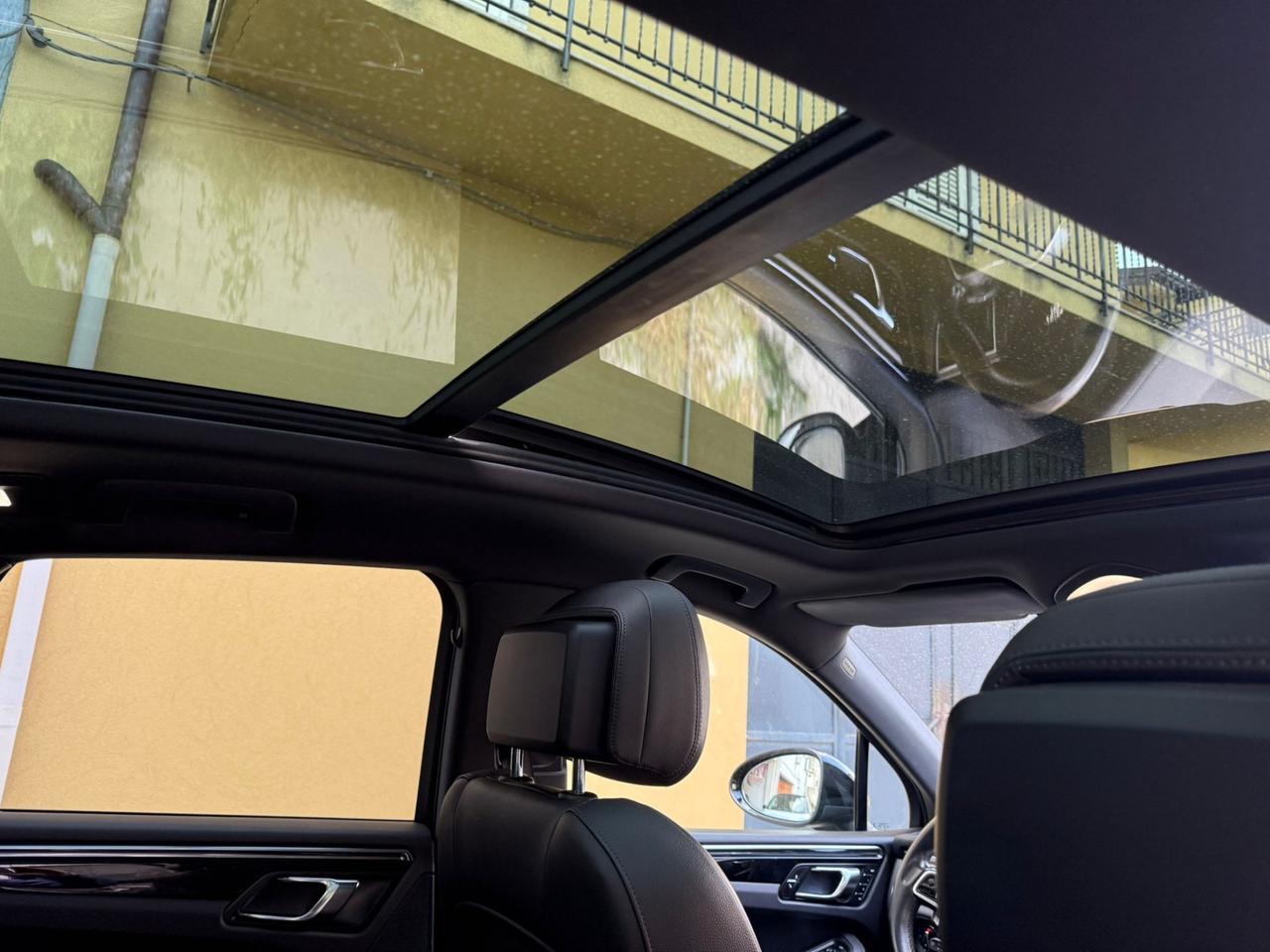 Porsche Macan 3.0 S Diesel con gancio traino