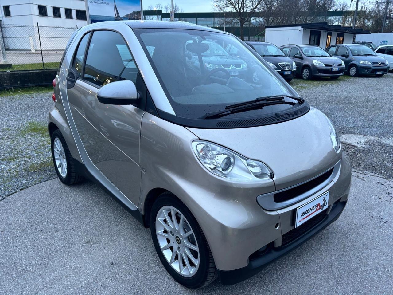 Smart ForTwo 1000 52 kW coupé pure