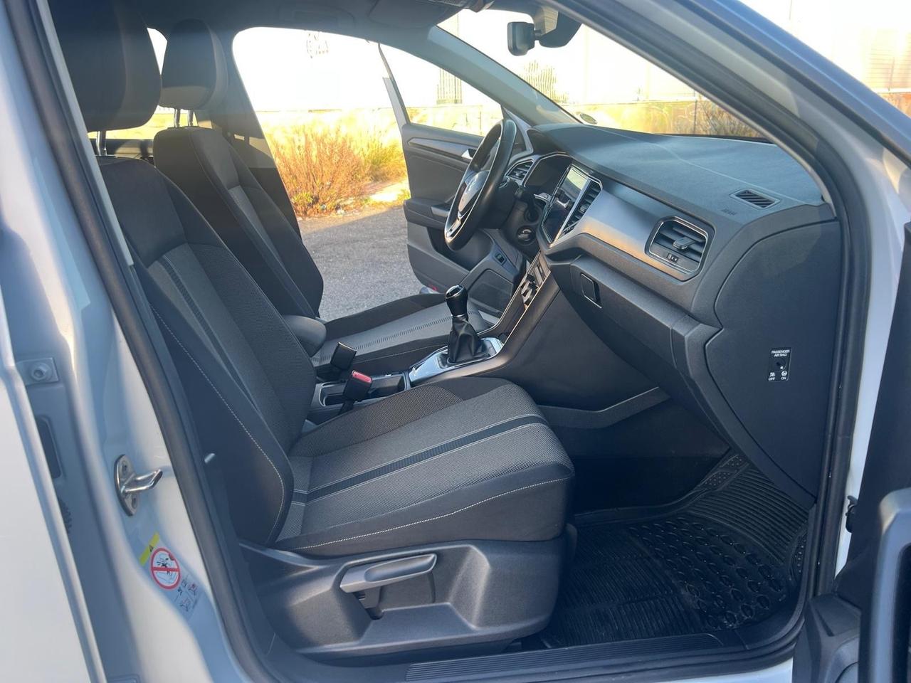 Volkswagen T-Roc 1.6 TDI SCR Business BlueMotion Technology