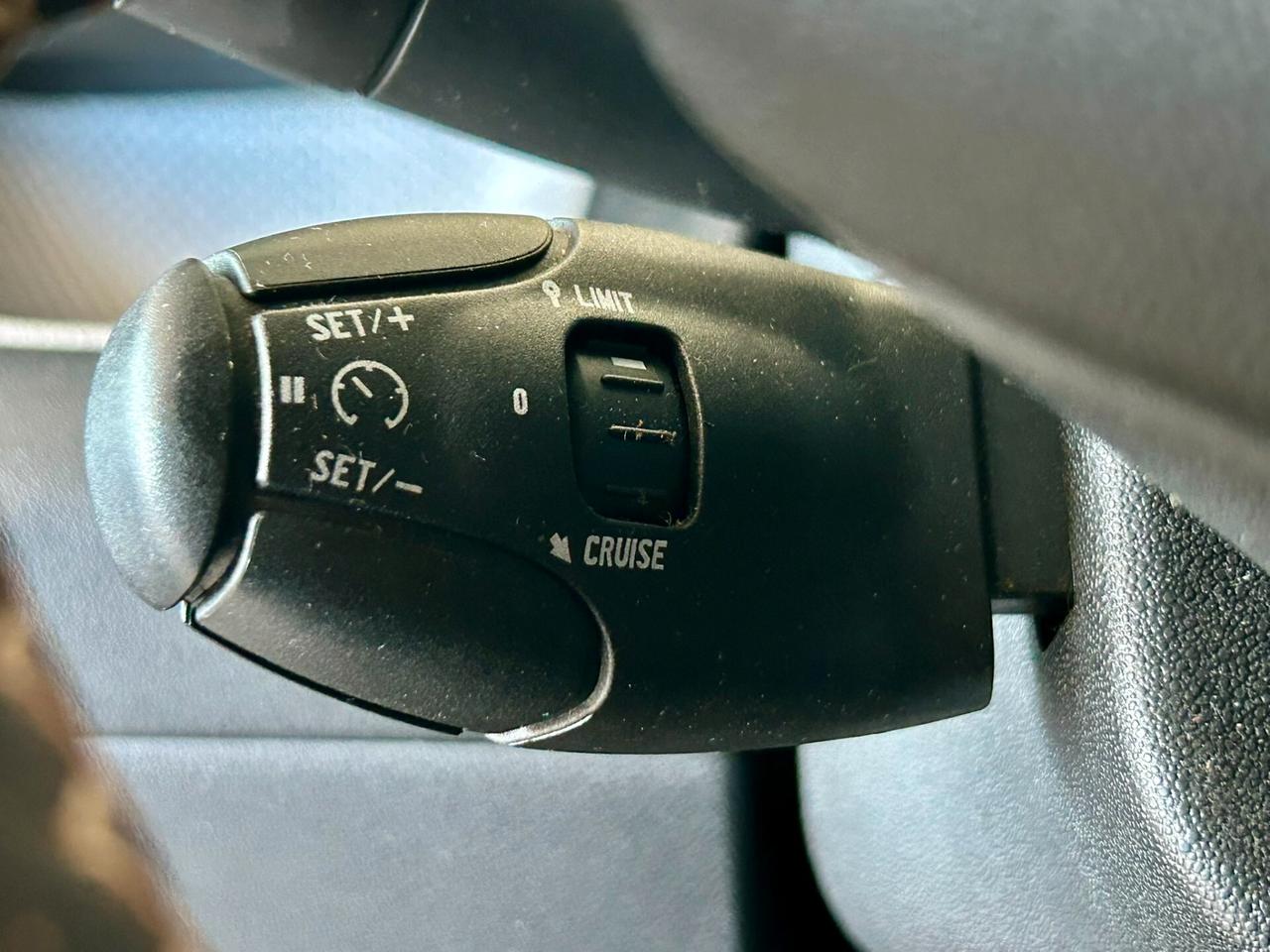 Citroen C3 Picasso *VERSIONE EXCLUSIVE* ONESTA* SALOTTO IN VELLUTO* SPAZIOSA*COLORE BOLLICINA CHAMPAGNE FRANCESE*