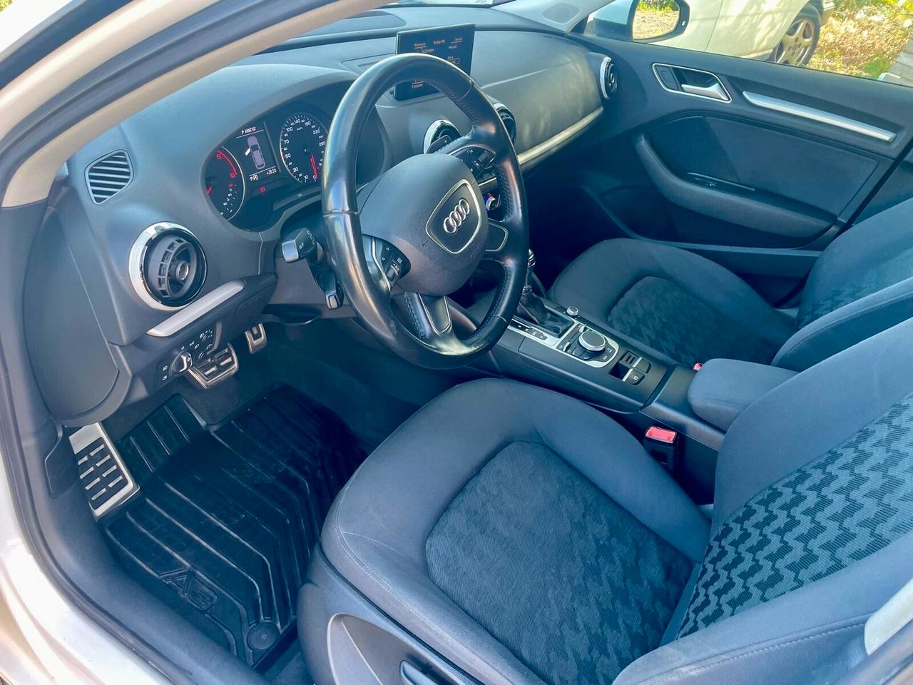 Audi A3 1.6 TDI clean diesel Attraction