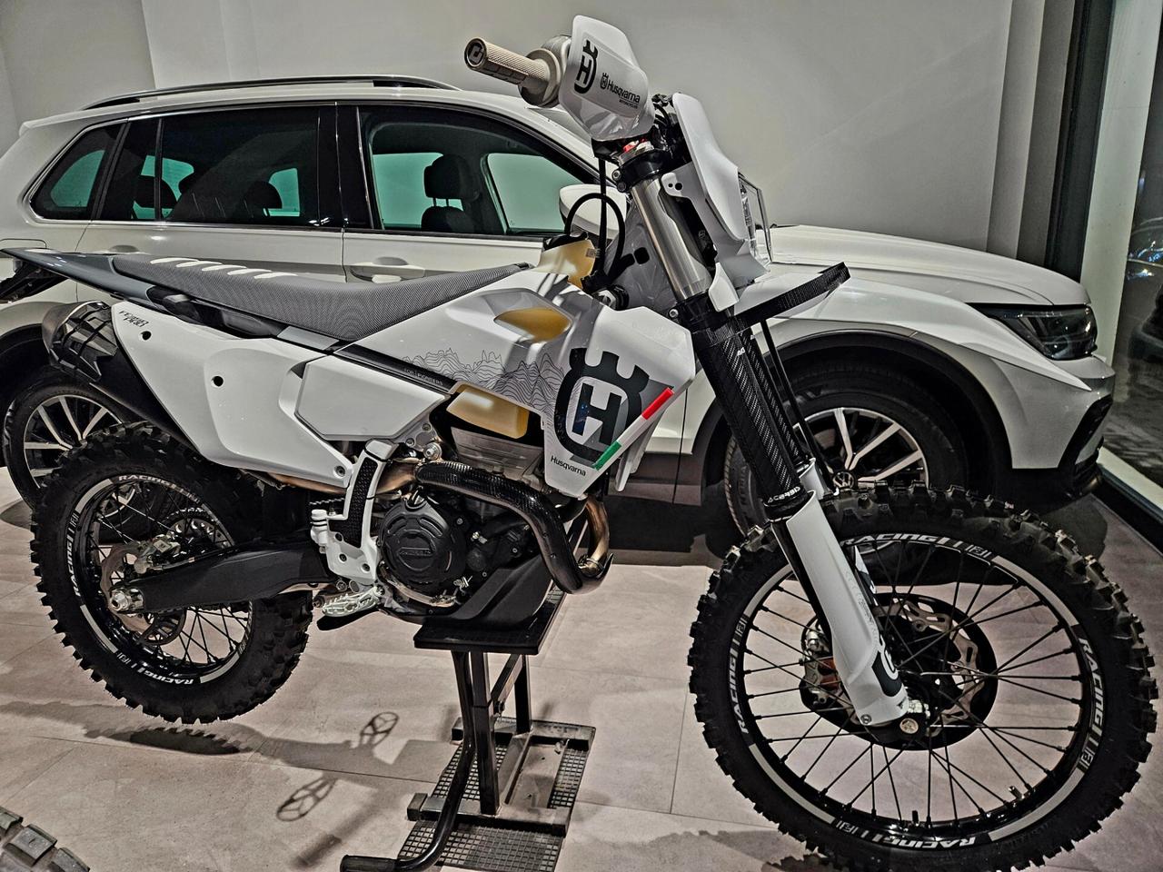 Husqvarna FE 350 PRO MY 2025 IVA ESPOSTA