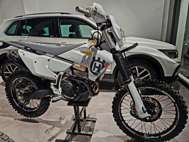 Husqvarna FE 350 PRO MY 2025 IVA ESPOSTA