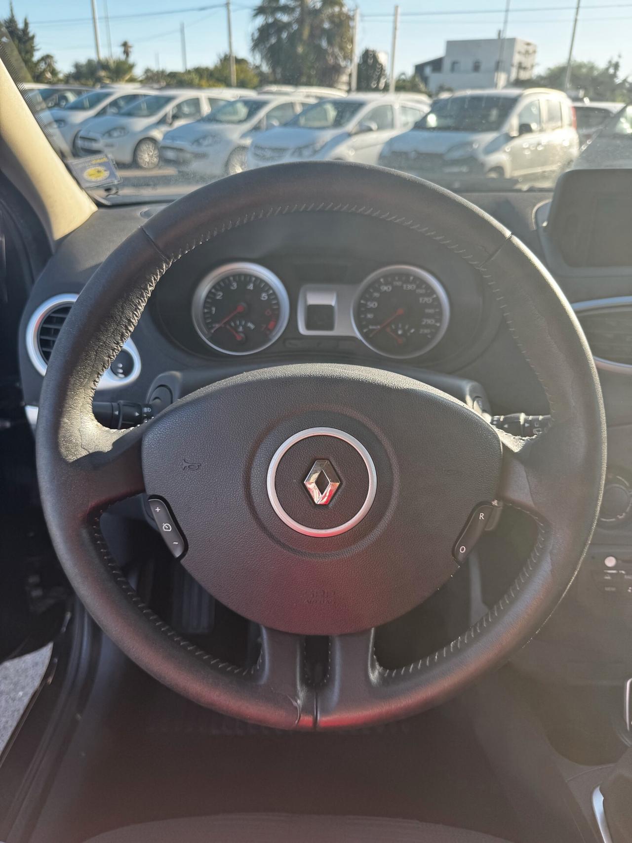 Renault Clio 1.2 16V 5 porte Luxe