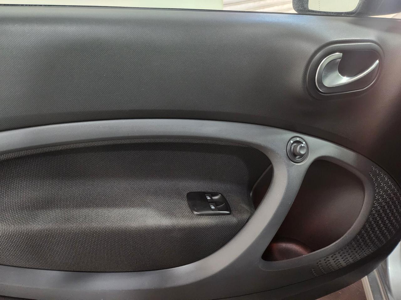 Smart ForTwo BRABUS 0.9 Turbo twinamic cabrio Xclusive