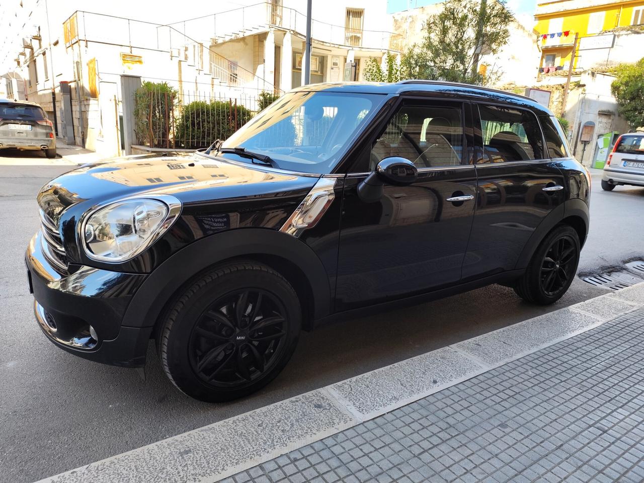Mini Cooper D Countryman 1.6 DIESEL NAVI