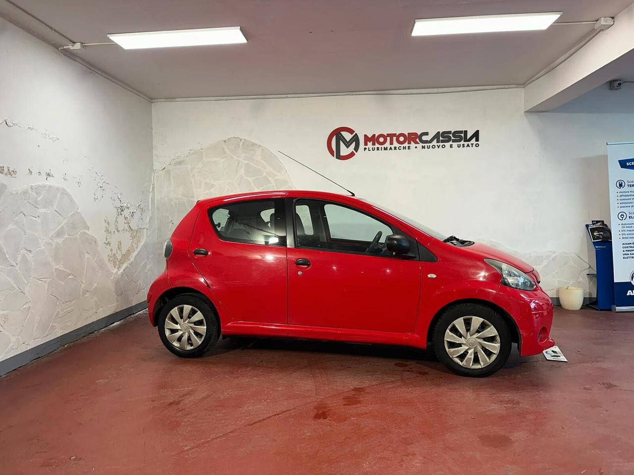 Toyota Aygo 1.0 12V VVT-i 5 porte Cool Soda Connect