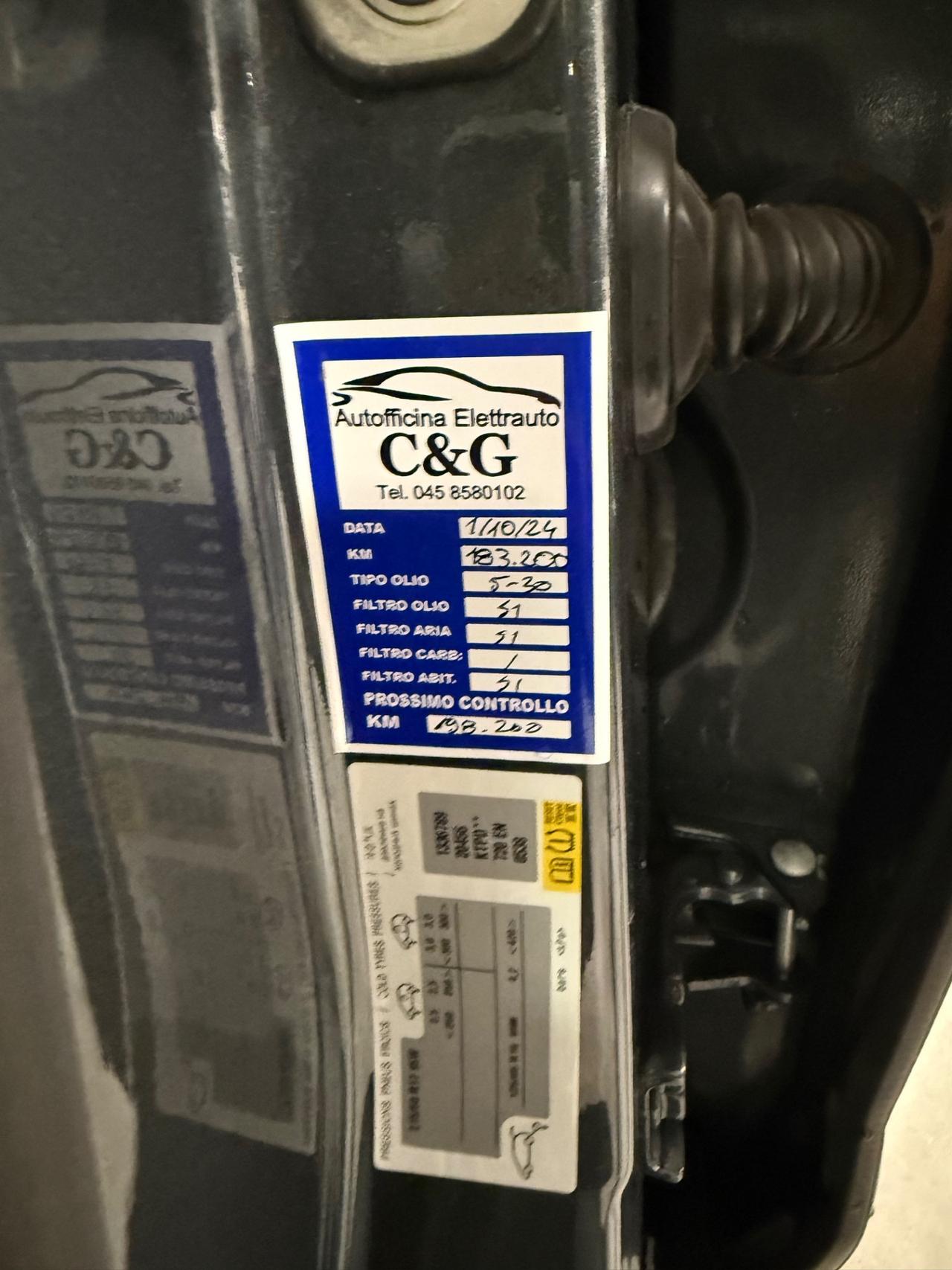 Peugeot 5008 1.6 HDi 115CV Allure