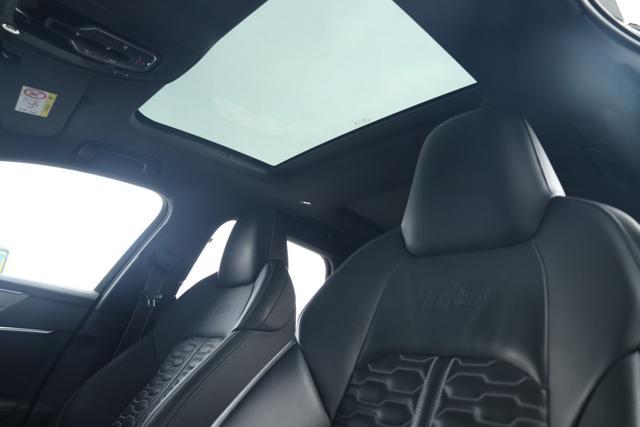 AUDI RS6 Avant 4.0 TFSI V8 quattro tiptronic