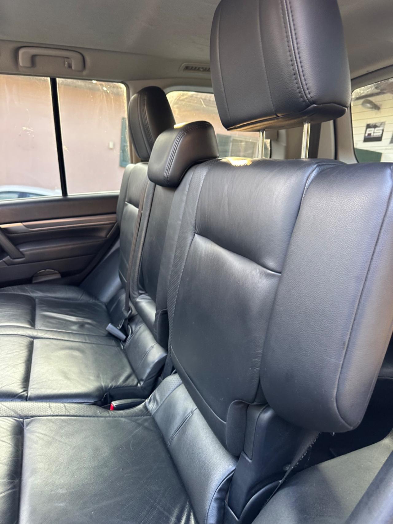 Mitsubishi PAJERO 3.2 DI-D 7POSTI TETTO 16V 5P INSTYLE
