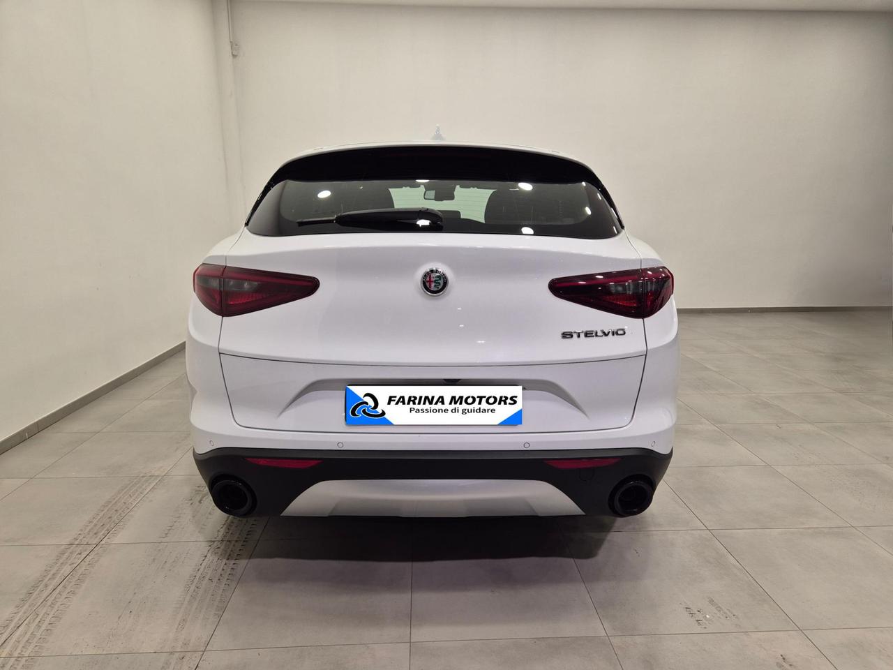 Alfa Romeo Stelvio 2.2 Tdi Business 160cv auto N1 - PER COMMERCIANTI