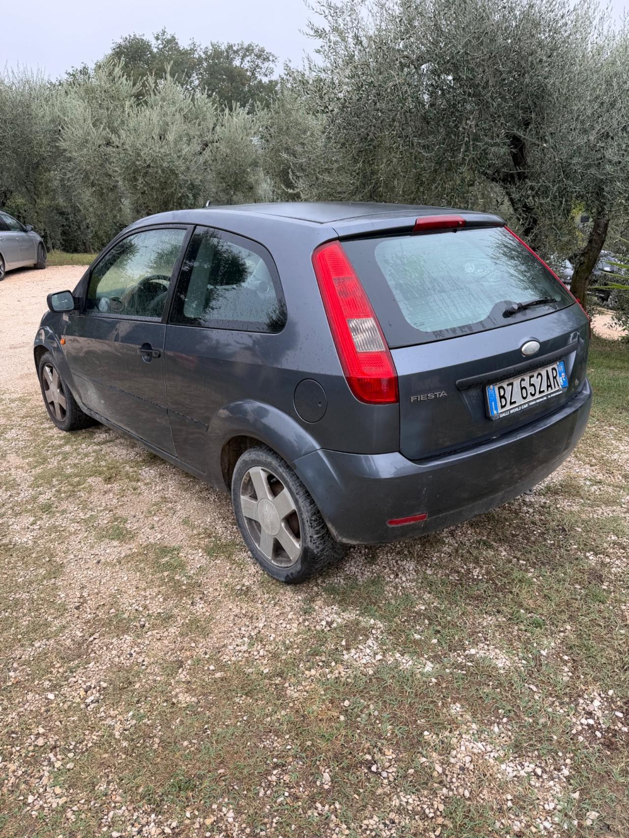 Ford Fiesta 1.2 16V 3p. Ambiente