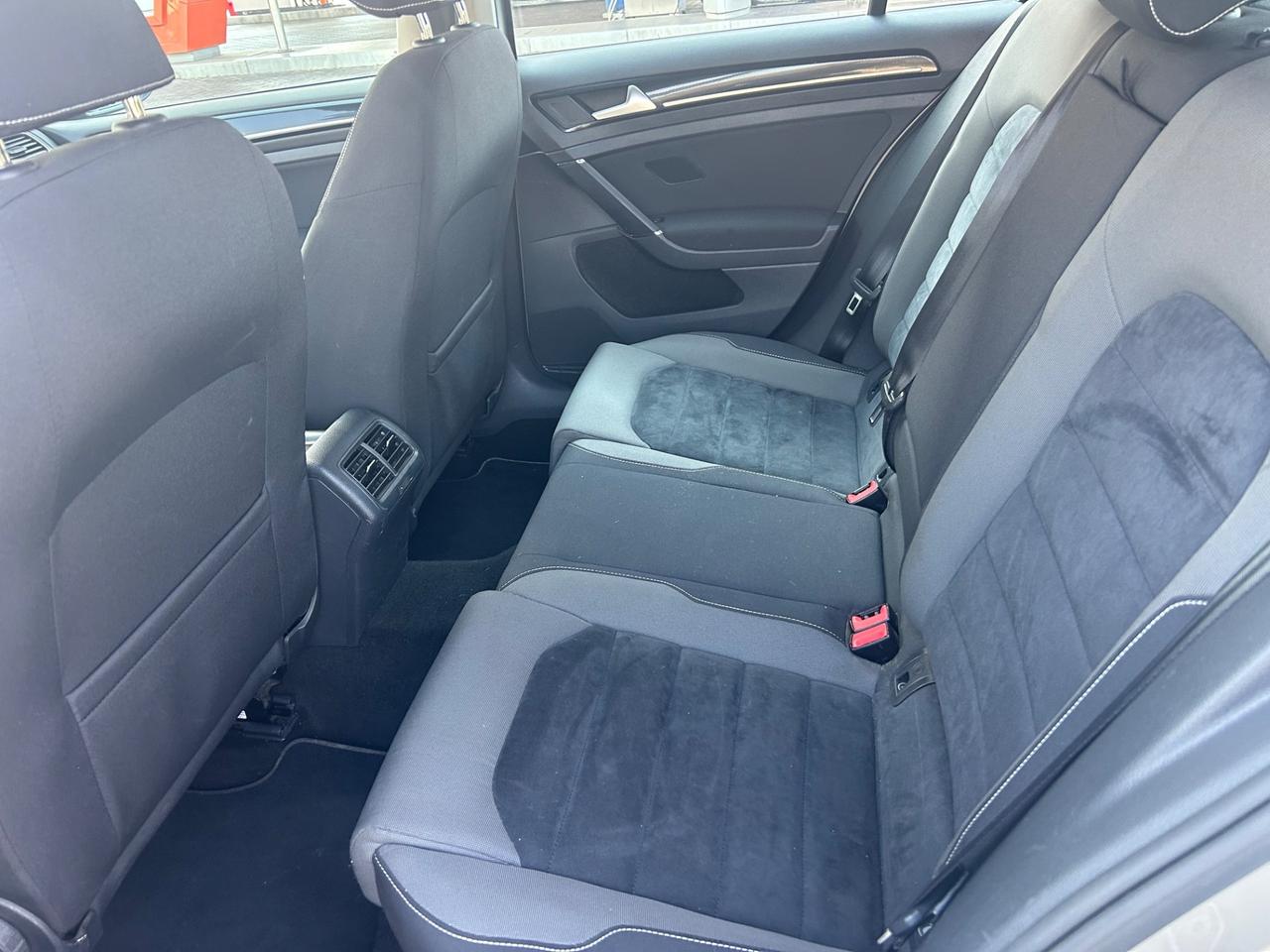 Volkswagen Golf Vw 7 1600 tdi 110 CV 5p. Highline