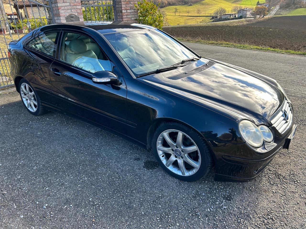 Mercedes-benz C 220 Sportcoupé Avantgarde