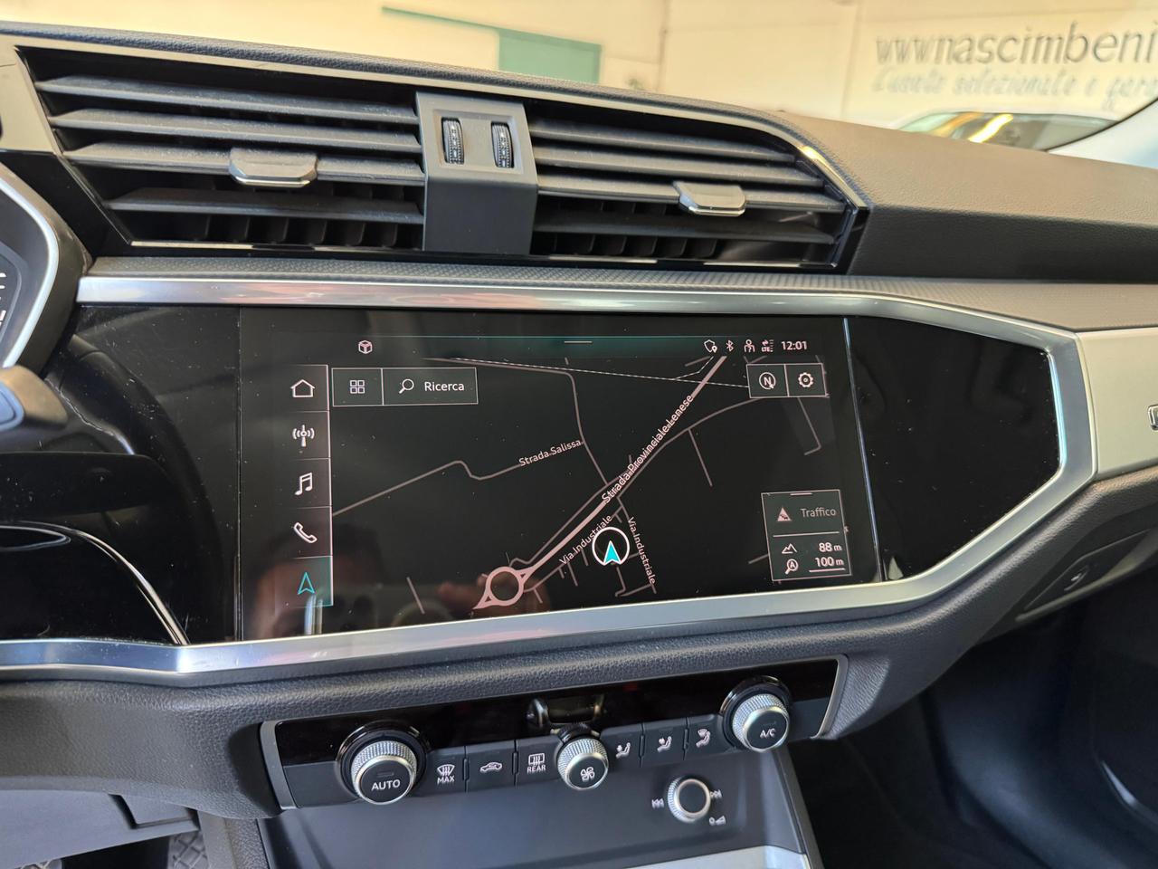 Audi Q3 35 2.0 tdi Business s-tronic