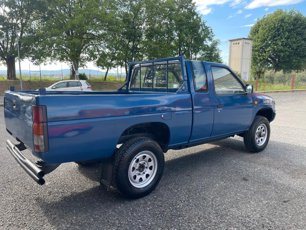 Nissan King Cab 2.5d 2 posti Cassone Lungo