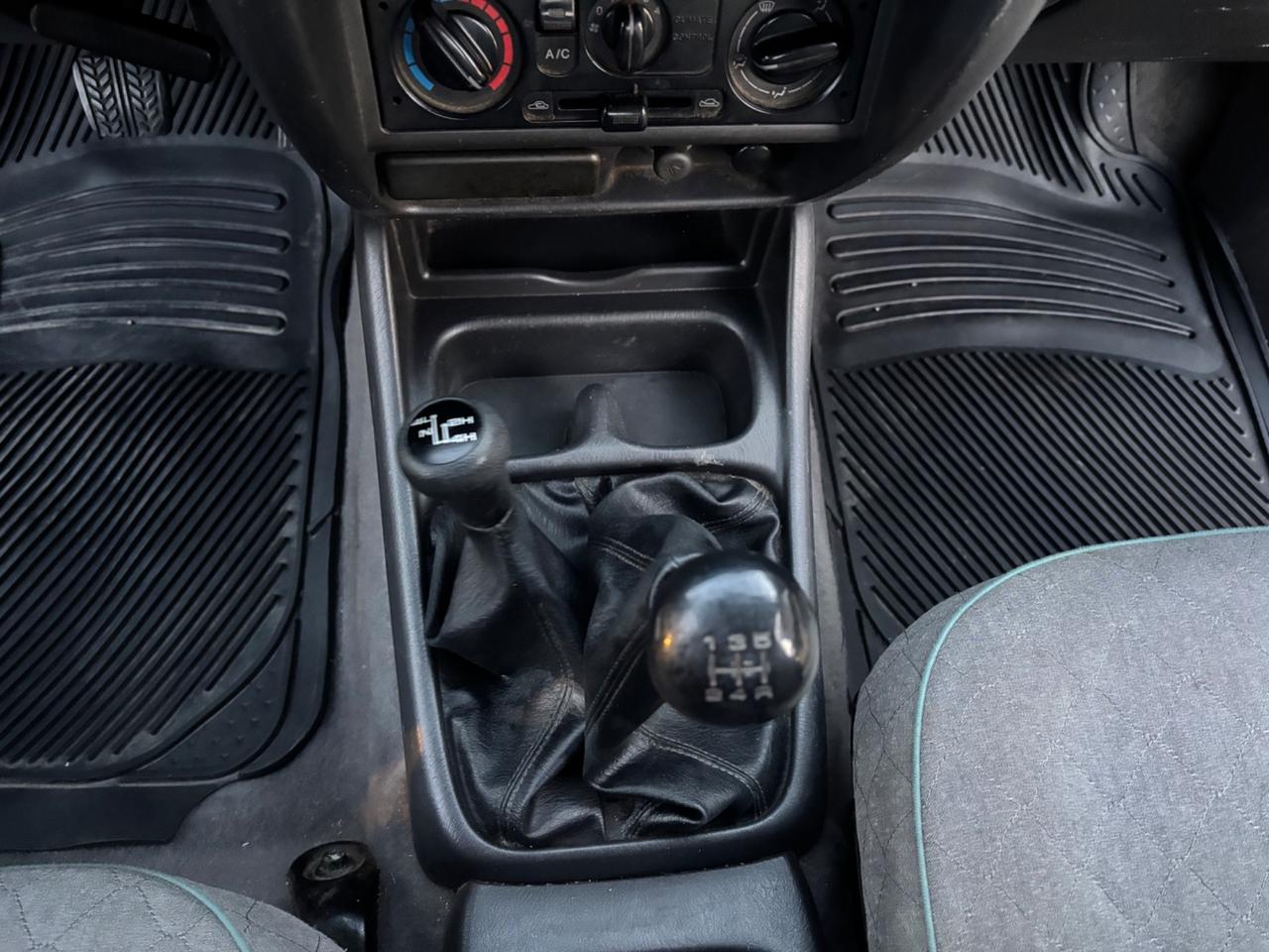 Mazda B 2500 2.5 diesel Stretch-Cab SDX Pup Clima