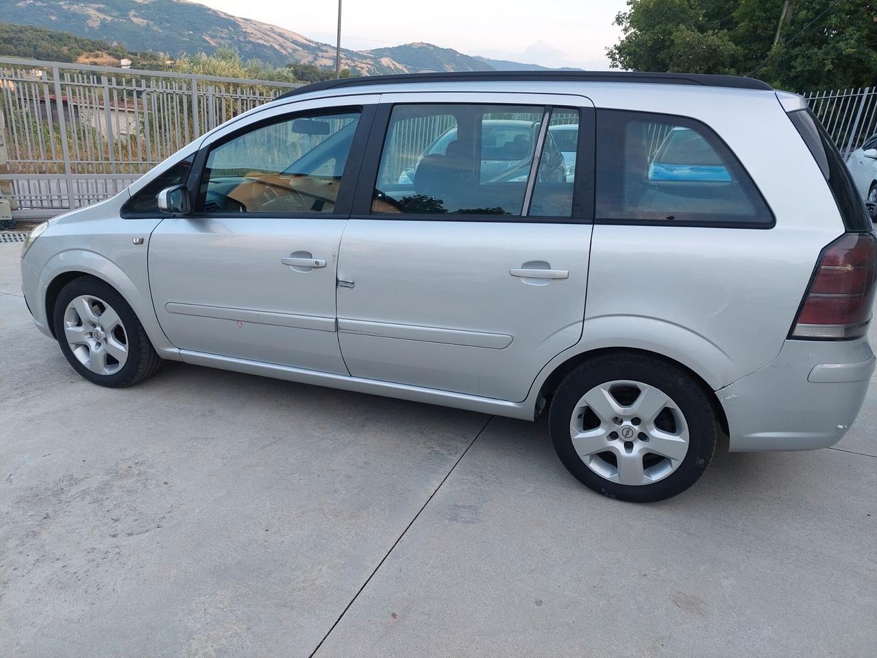 Opel Zafira 1.9 CDTI 120CV Enjoy 7POSTI