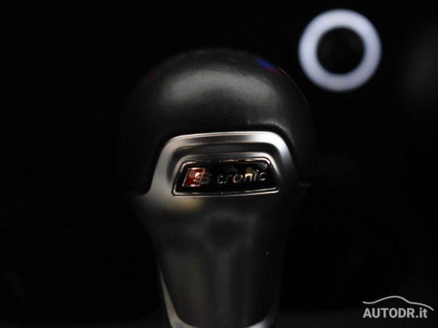 AUDI A3 SPB 2.0 35 TDI S-Tronic Admired S-Line, LED, Navi