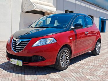 Lancia Ypsilon LANCIA YPSLON BLACK&RED 1.3 JTD 95CV STOP&START
