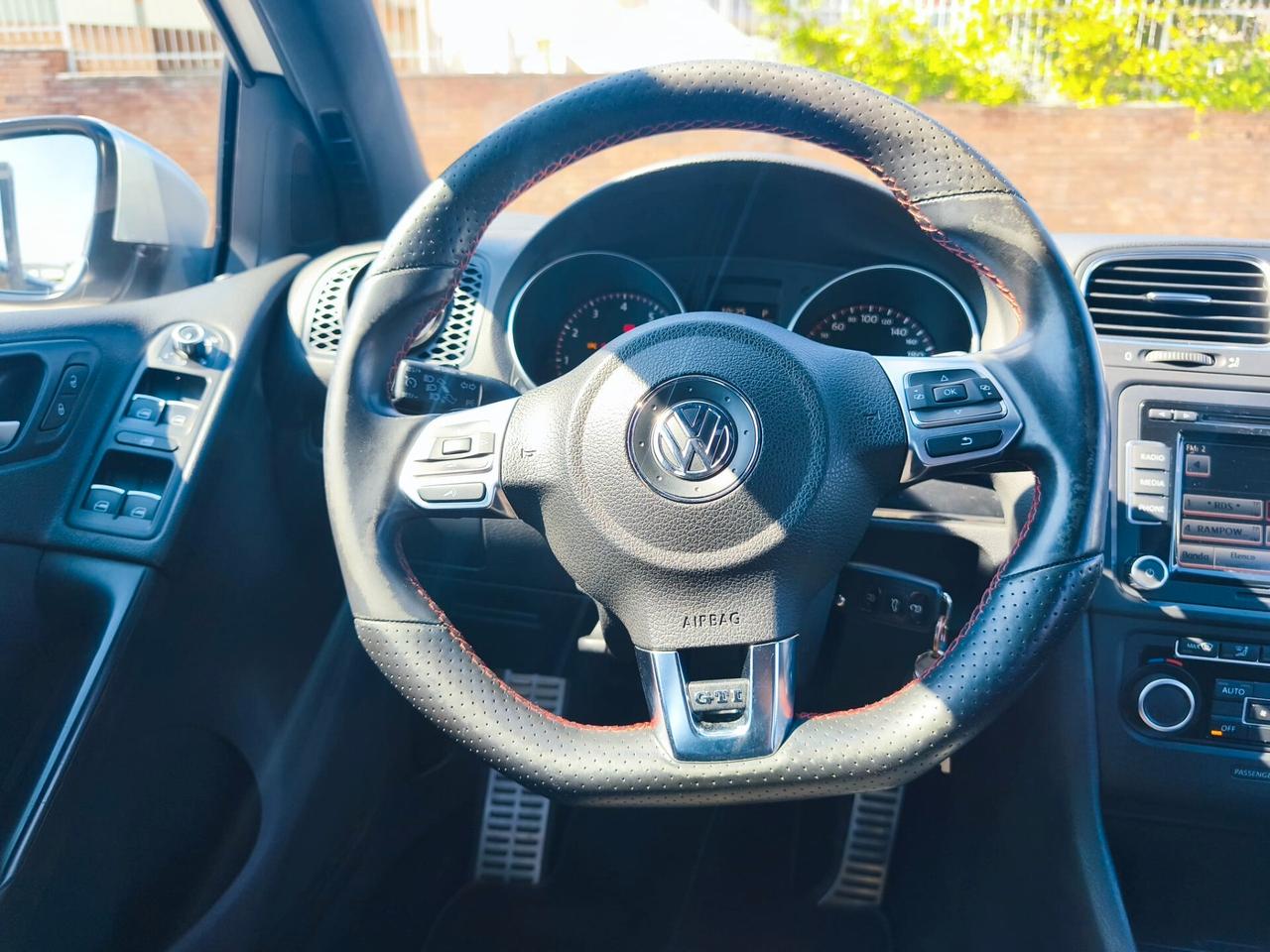 Volkswagen Golf GTI 2.0 TSI DSG 5p.