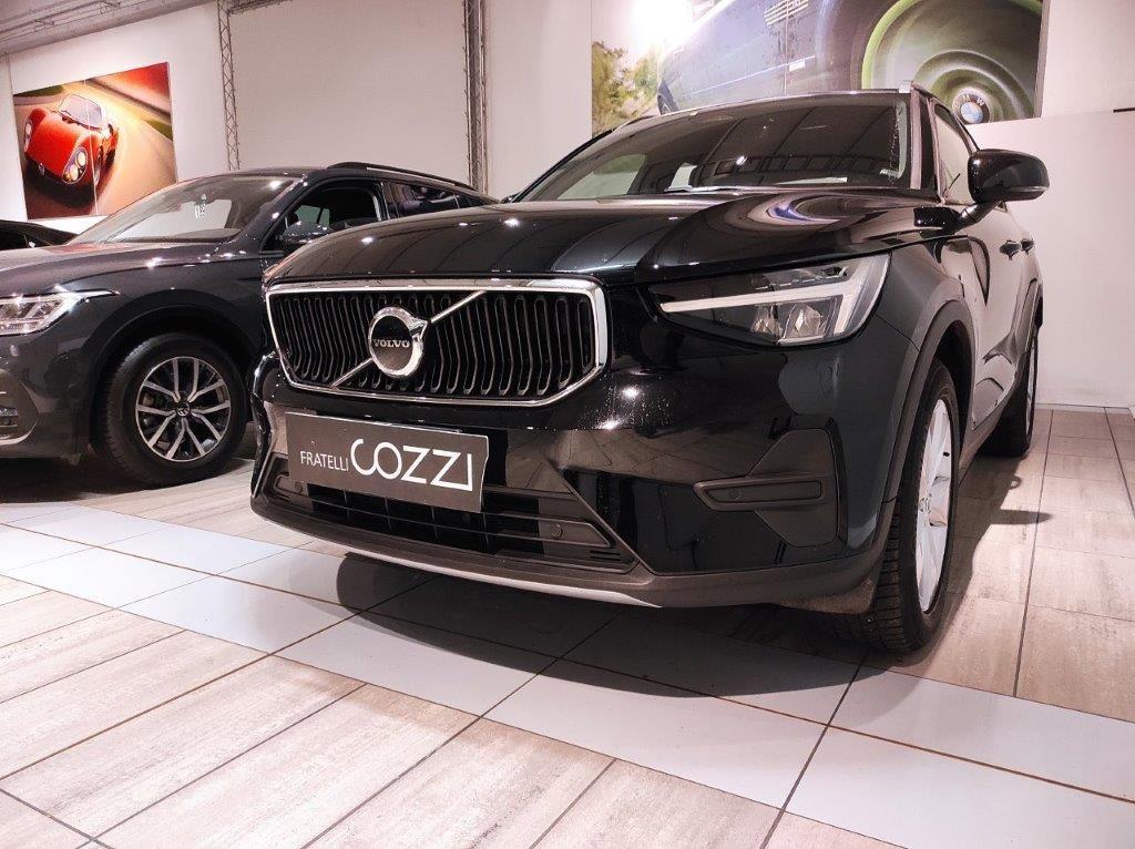 VOLVO XC40 (2017-->) - XC40 B3 automatico Core