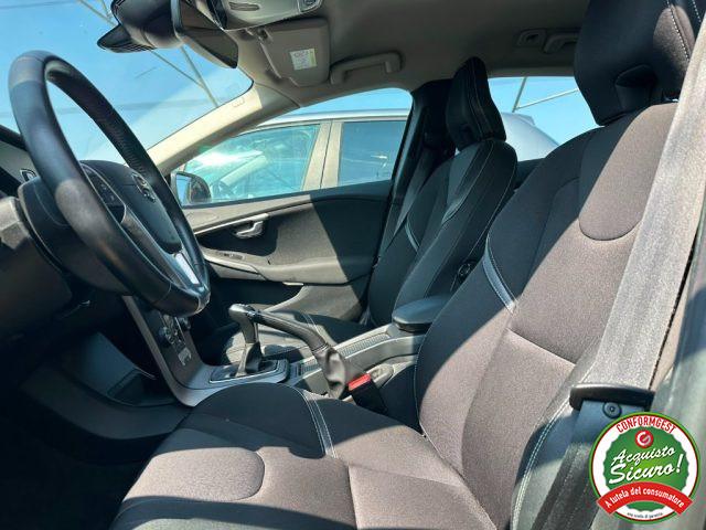 VOLVO V40 T2 Business
