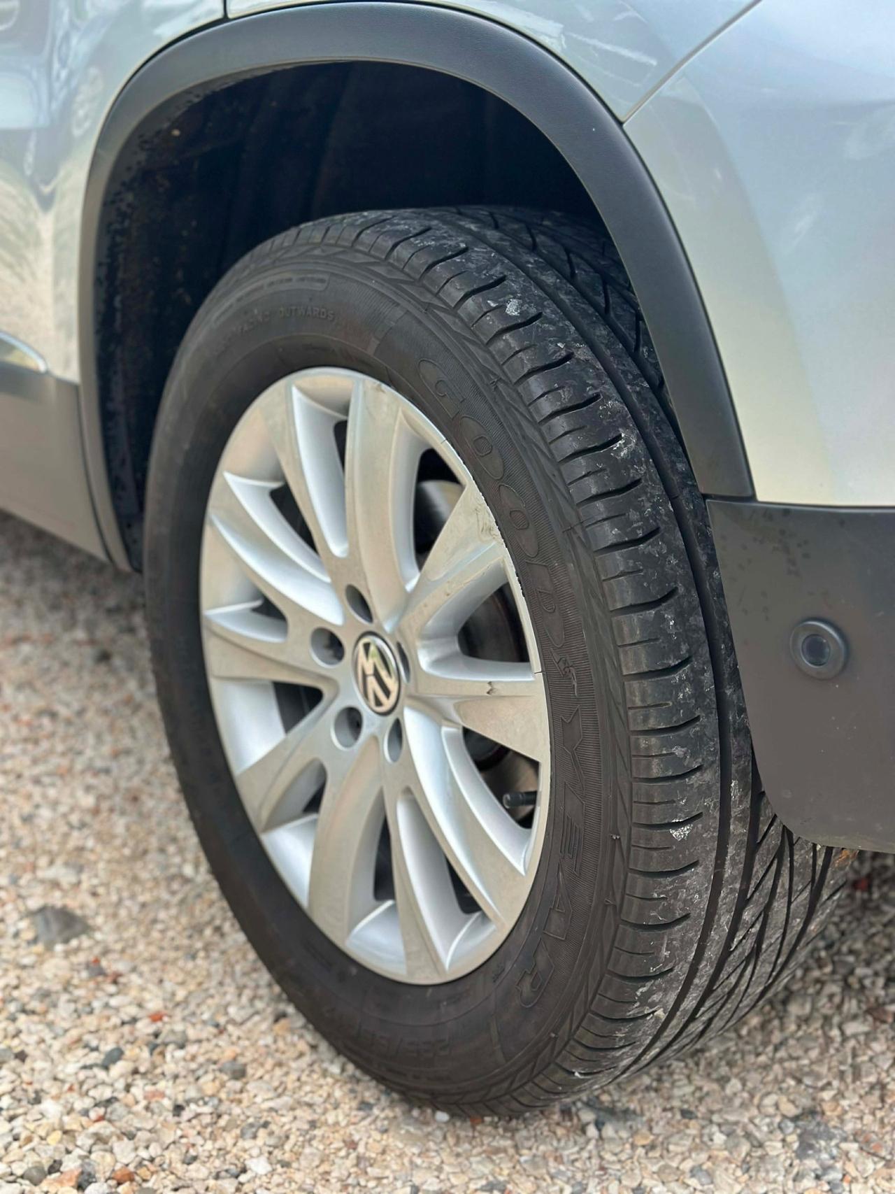 Volkswagen TIGUAN 2.0 TDI DPF 4MOTION SPORT & STYLE
