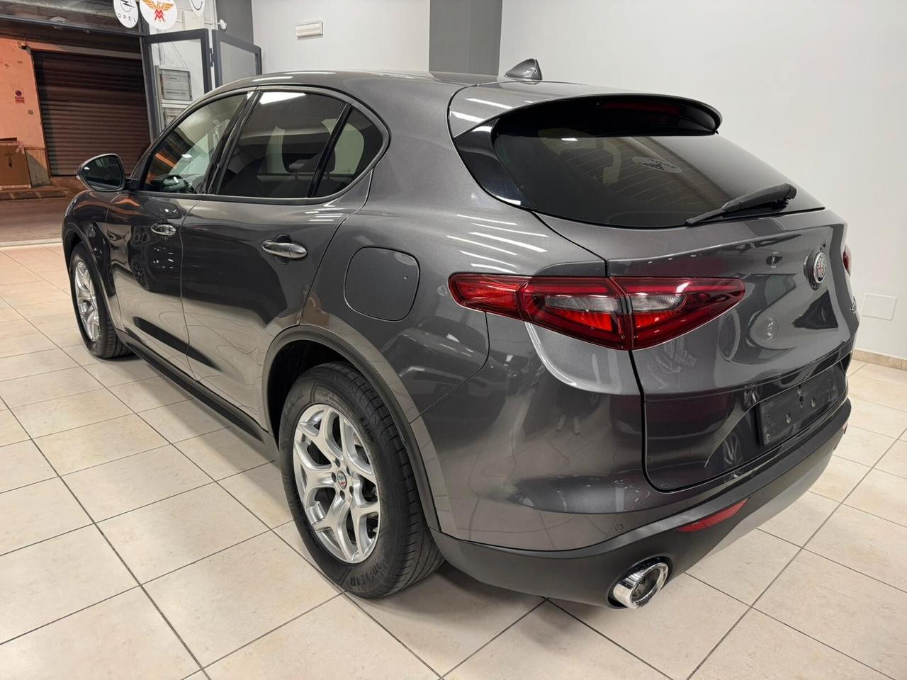 Alfa Romeo Stelvio 2.2 Turbodiesel 190 CV AT8 RWD Executive