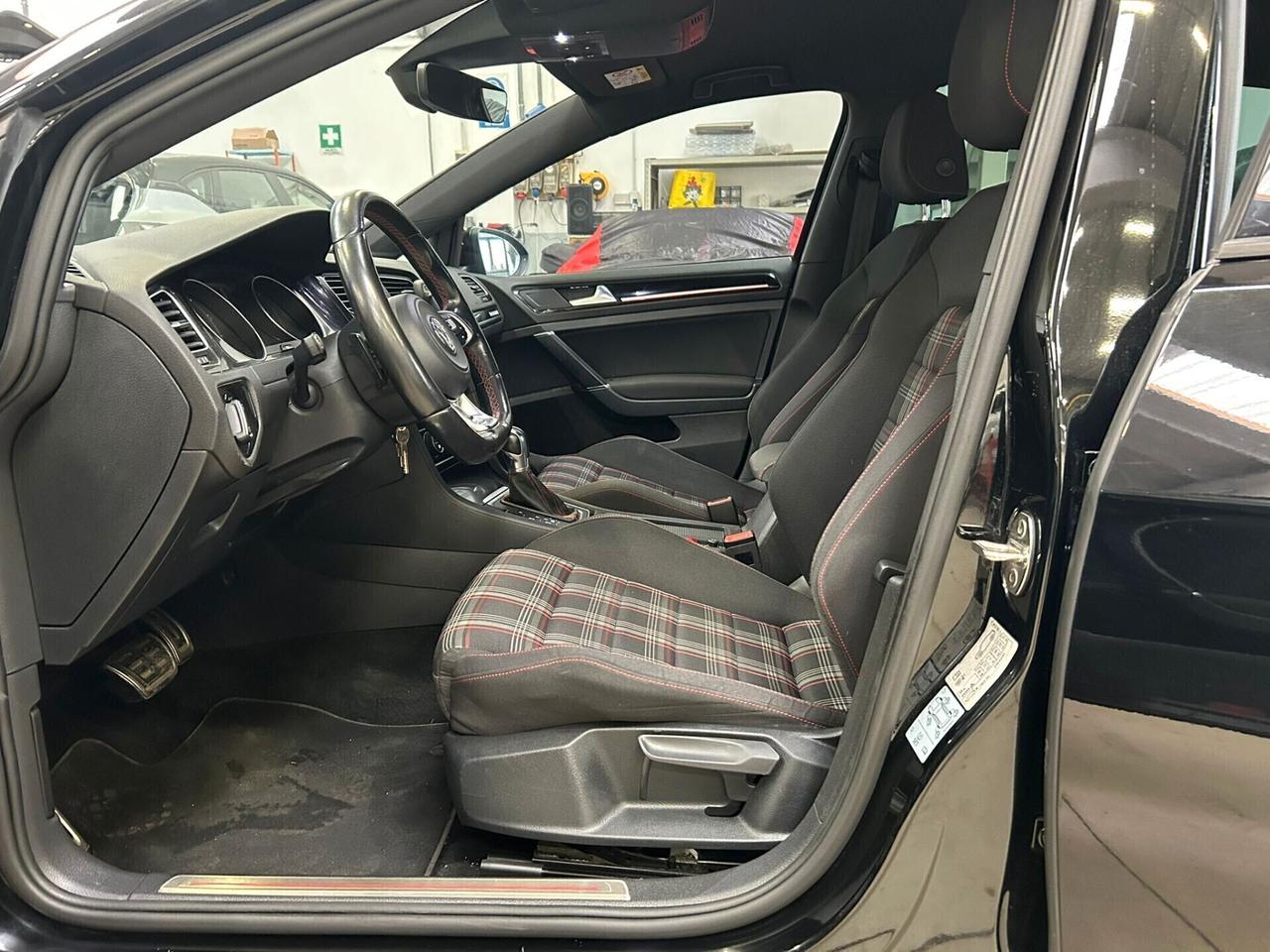 Volkswagen Golf GTI Performance 2.0 TSI 119000 km pari al nuovo