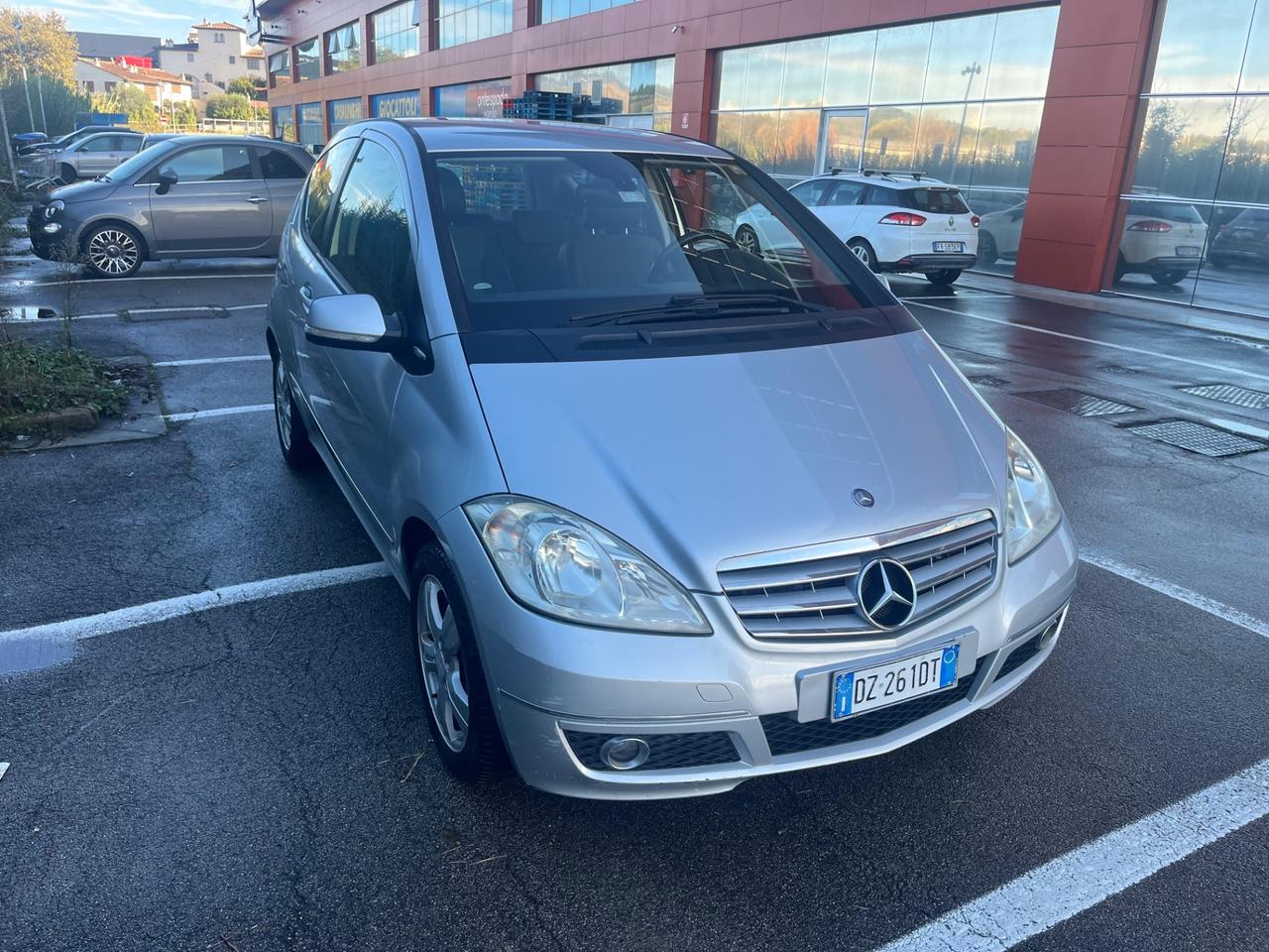 MERCEDES A180 CDI COUPÈ CAMBIO AUTOMATICO