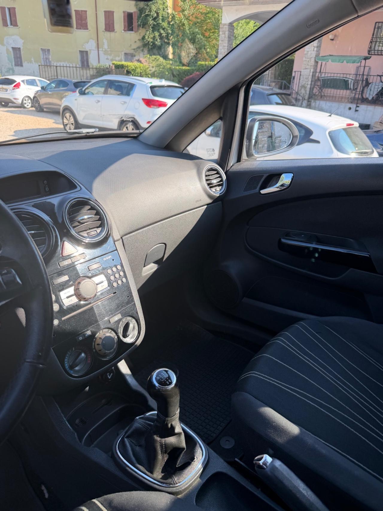 Opel CORSA 1.2 5P COSMO KMCERT NEOPAT UNICOPR