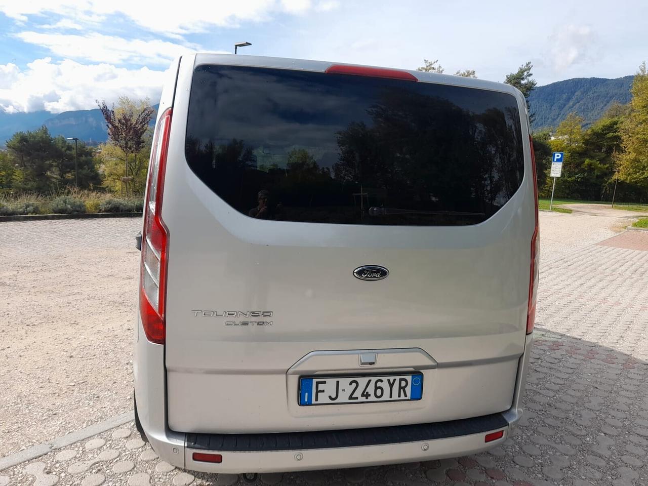 Ford Tourneo Custom 2.0 TDCi Titanium 9 POSTI