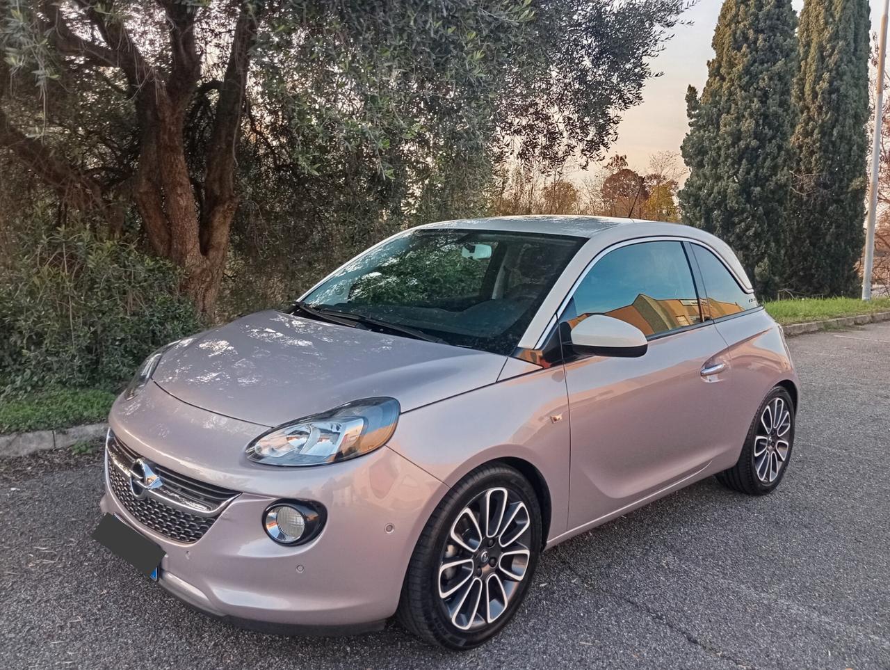 Opel Adam Rocks 1.4 87 CV valuto permute